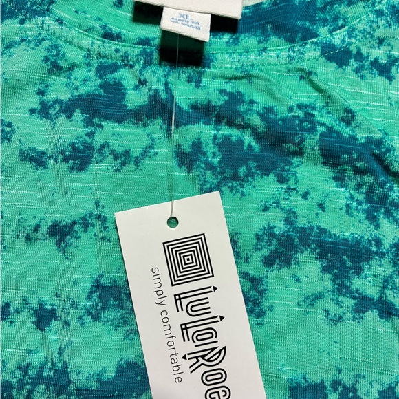 LuLaRoe Teal Marbled Short Sleeve Top - Picture 2 of 3